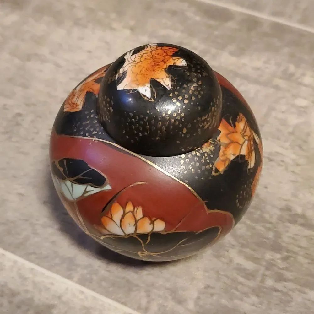 Vintage Chinese Ceramic Ginger Jar